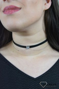 Naszyjnik typu choker koniczynka z cyrkoniami DIA-NSZ-4351-925. Naszyjnik ze skórki posiada koniczynkę z ozdobnym łańcuszkiem wykonane z najwyższej jakości srebra próby 925 (1).JPG