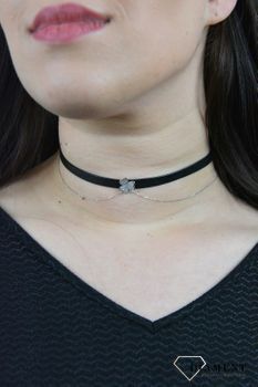 Naszyjnik typu choker koniczynka z cyrkoniami DIA-NSZ-4351-925. Naszyjnik ze skórki posiada koniczynkę z ozdobnym łańcuszkiem wykonane z najwyższej jakości srebra próby 925 (2).JPG