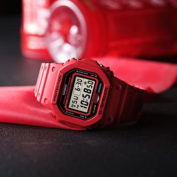 Zegarek Casio G-SHOCK ENERGY PACK DW-5600EP-4ER czerwony. . Zegarek męski Casio na pasku ⌚ Zegarki Casio ✓Zegarki męskie✓ Prezent z grawerem✓ Kurier Gratis 24h✓ Gwarancja najniższej ceny✓ Grawer gratis123.jpg