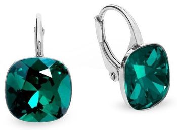 Kolczyki srebrne SPARK kwadraciki KA447010EM Nowoczesne kolczyki ozdobione kryształami Swarovskiego w kolorze EMERALD. Minimalistyczna biżuteria to jeden z najmodniejszych w tym sezonie trendów.1.jpg